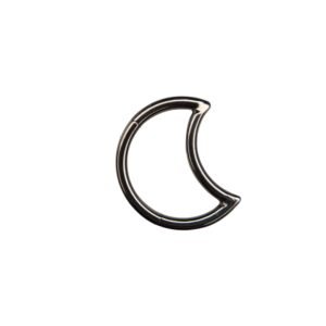 Piercing Luna Clicker Titanio Grado Implante ASTM F136 de 1.2 mm disponible en medidas internas de 8×4 mm y 10×5.5 mm.